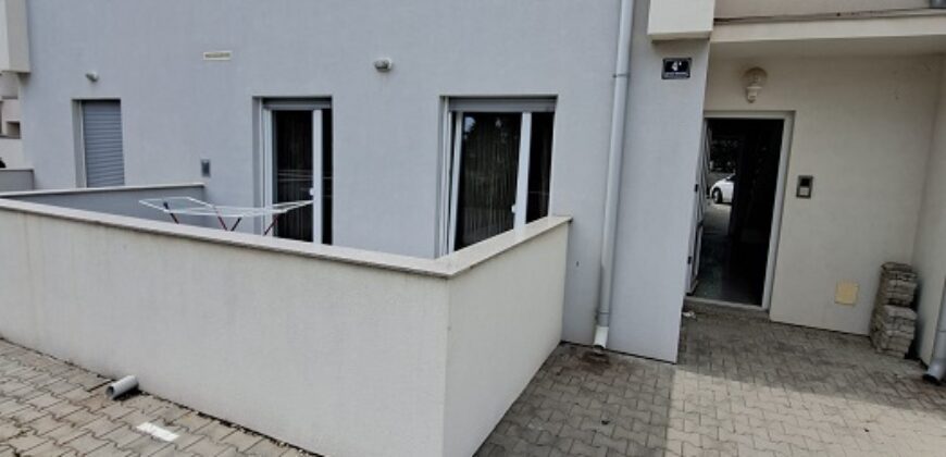 Apartment H153-Novalja