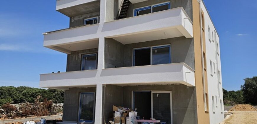 Apartment H165-Mandre