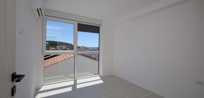 Haus H2699-S2-Tisno