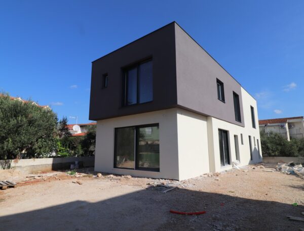 Haus H2689-S1-Srima