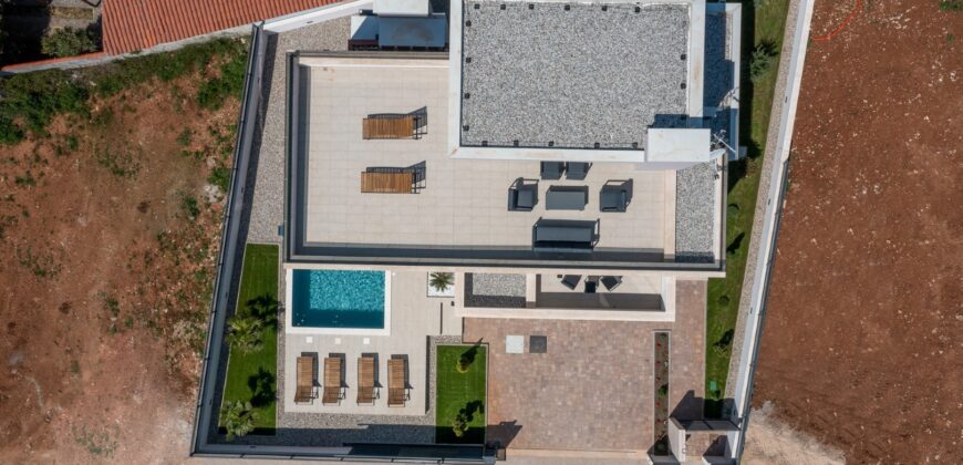 Luxusvilla HH525 – Nin, Zaton
