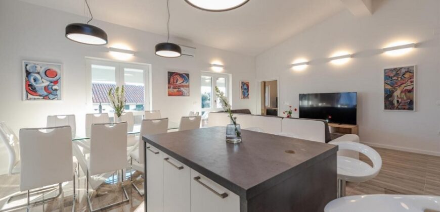 Vierzimmerwohnung Mandre-H178